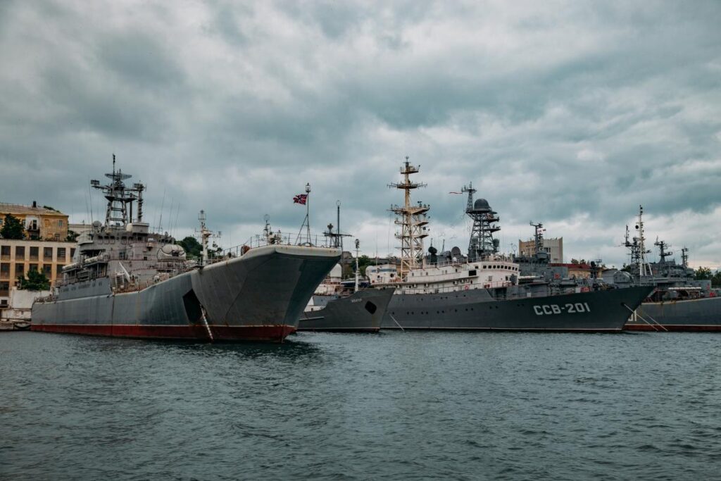 Россия отправляет военные корабли на Кубу