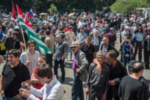 Абхазов губит не «этническое оружие», а сепаратизм